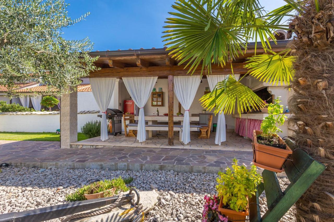 Guest House Antonella Malinska Dış mekan fotoğraf